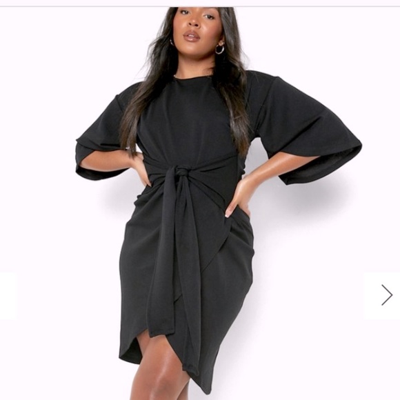 Boohoo Dresses & Skirts - 🌹Boohoo women’s plus kimono sleeve wrap over midi front tie black dress size 20